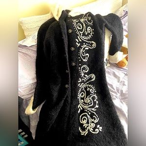 🦙Beautiful Hand Woven Long Cardigan Made of 100% Alpaca from Peru🦙